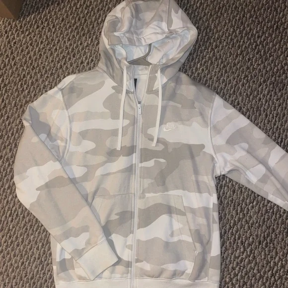 SWEATSHIRT HOODIE CREWNECK PLS READ CAPTION Brandy Melville Nike Abercrombie ZAR - Picture 7 of 16